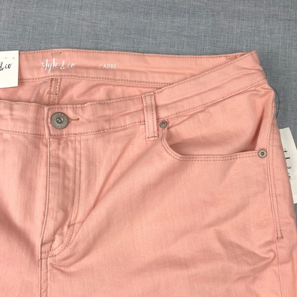 14W 18W 20W 22W Style & Co Peach Curvy Capri Jeans - Picture 3 of 6
